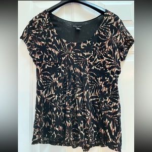 New York and Company women’s blouse size XL